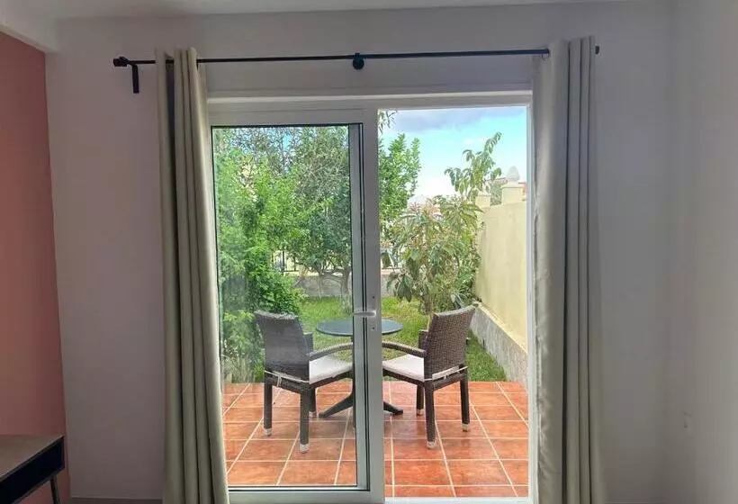 Aamiaismajoitus (B&B) Villa 8 Islas