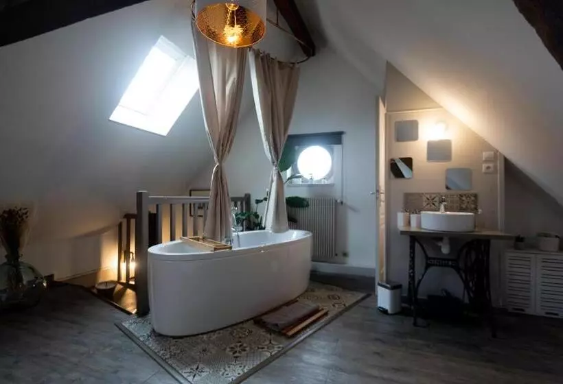 Aamiaismajoitus (B&B) La Tour Aux Grains Chambres Autonomes