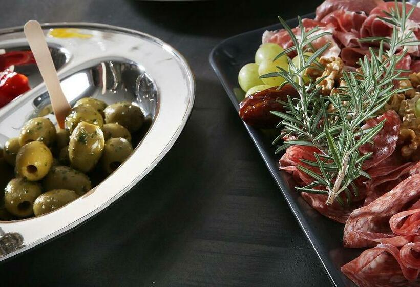 تختخواب و صبحانه Private Spa Lux With Whirlpool And Sauna In Zurich