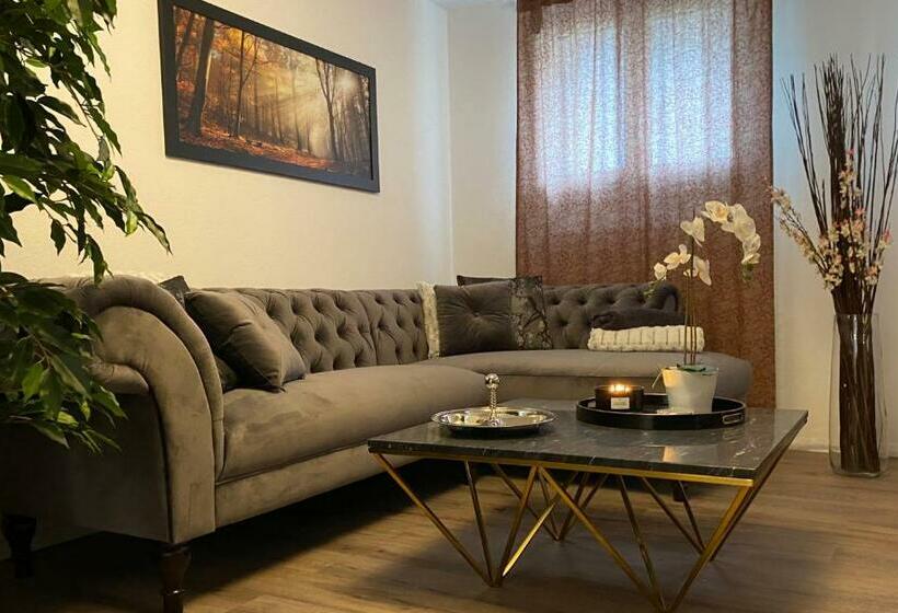 تختخواب و صبحانه Private Spa Lux With Whirlpool And Sauna In Zurich