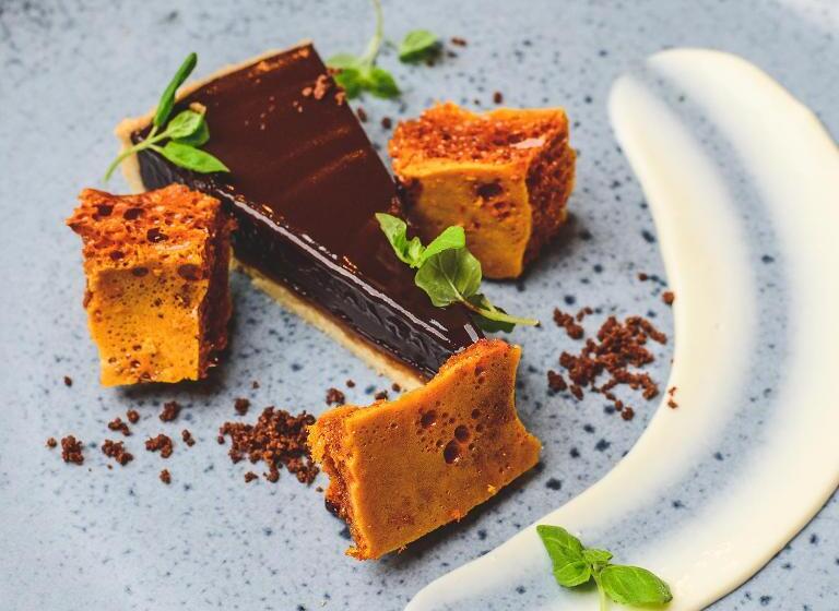 민박 The Three Horseshoes