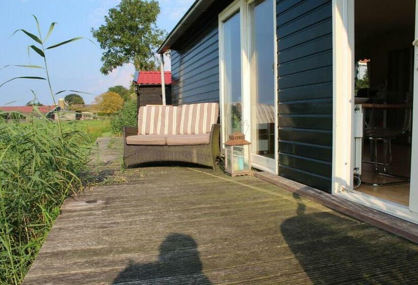 민박 Waterlands Genoegen