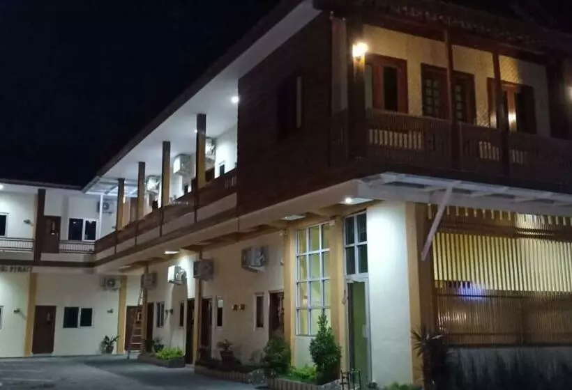 Ostello Grya Pyramyt