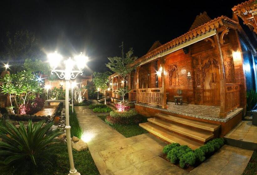 Ostello Joglo Jawa Jepara