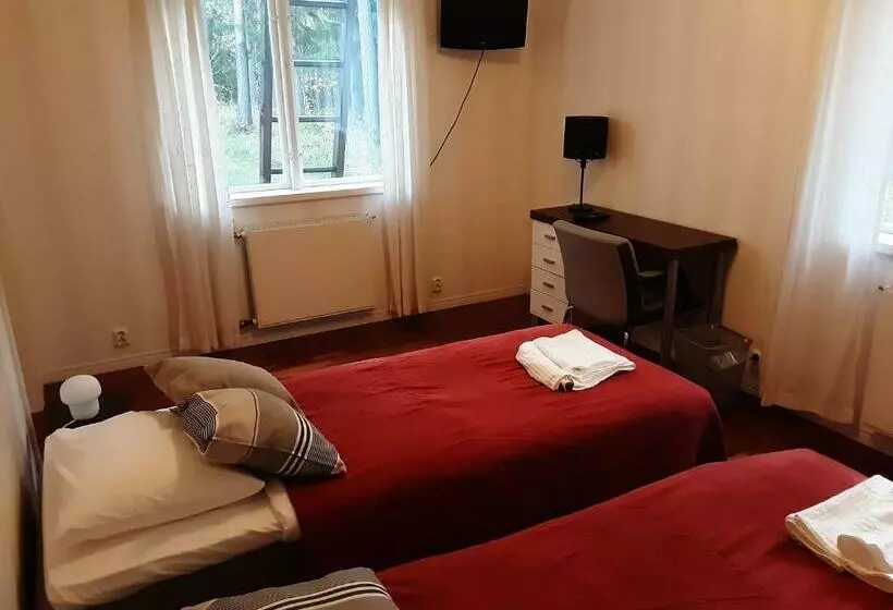 Retkeilymaja Villa Majatalot