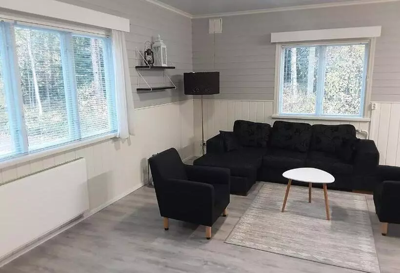 Retkeilymaja Villa Majatalot