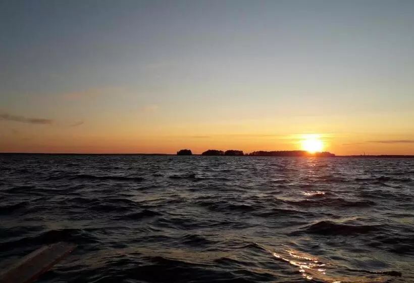 Retkeilymaja Villa Majatalot