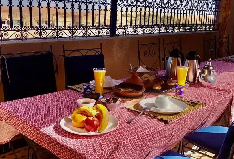 ホテル Apartments Lexpert  Riad The Family