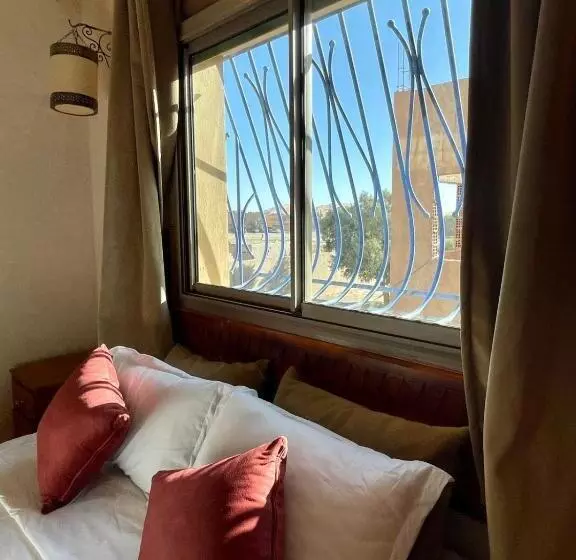 ホテル Apartments Lexpert  Riad The Family