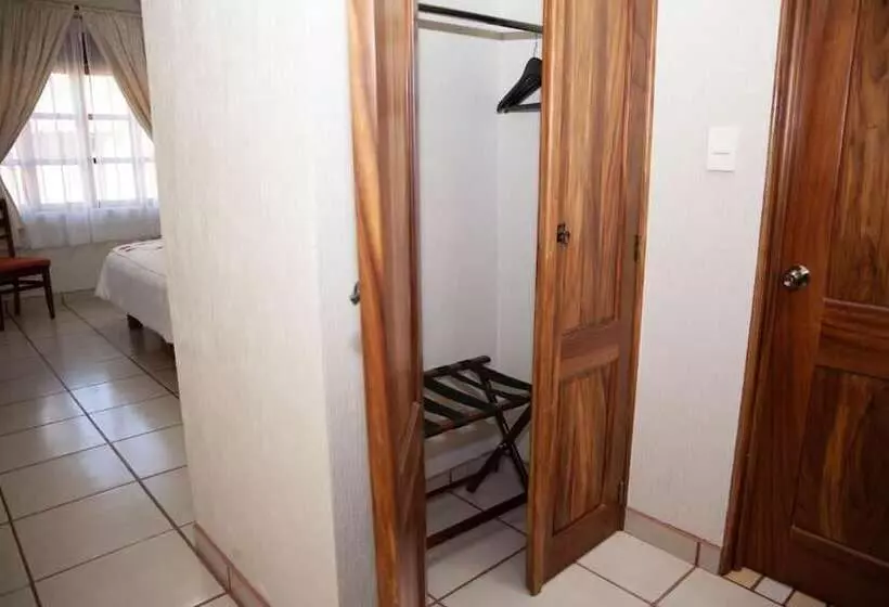 ホテル Encanto De La Sierra