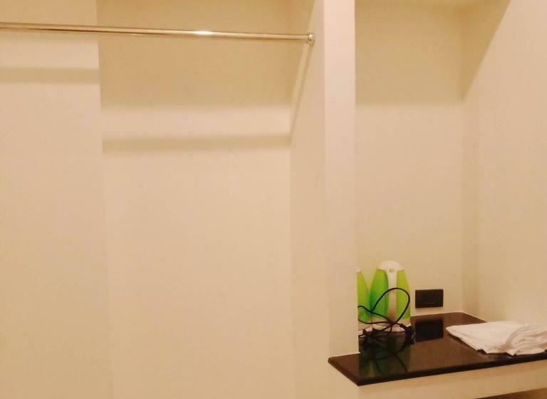 Hotelli Good Town Residence