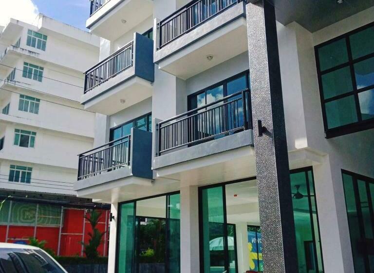 Hotelli Good Town Residence