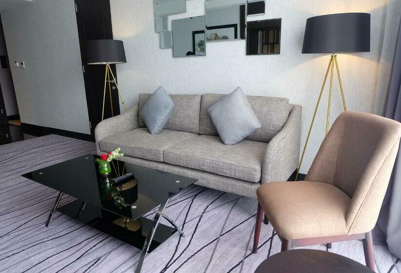 Grand Swiss Belhotel Darmo