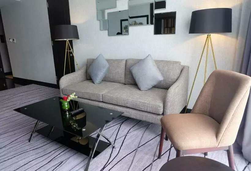 Grand Swiss Belhotel Darmo