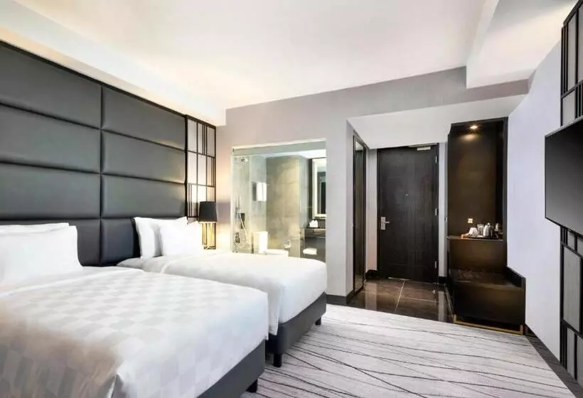 Grand Swiss Belhotel Darmo