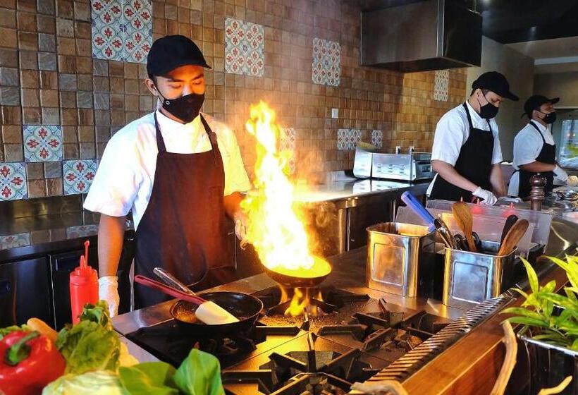 Grand Swiss Belhotel Darmo