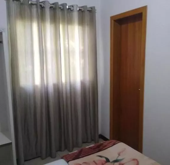 Majatalo Central 2   Pousada