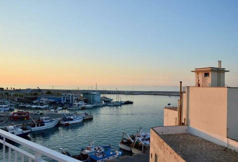 פנסיון Fari E Fanali Monopoli