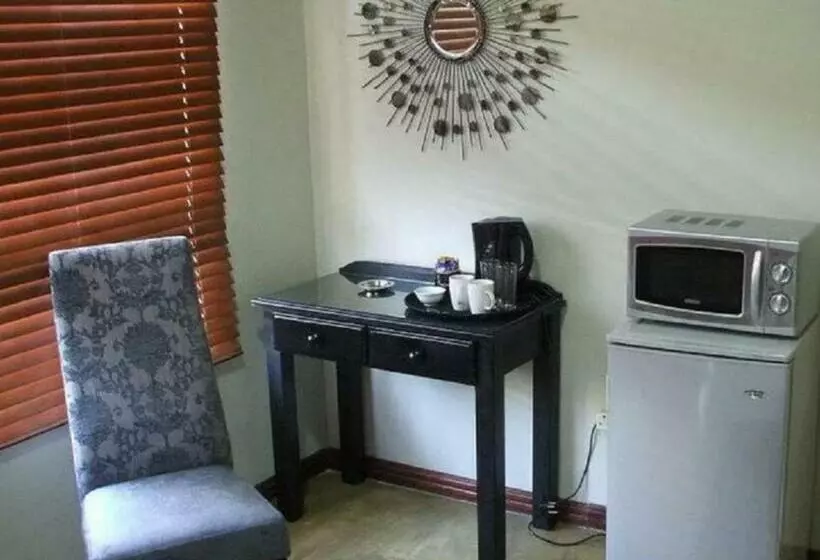 Majatalo Monacco Guest House