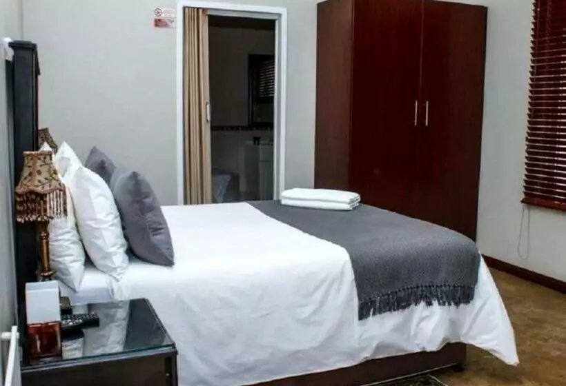 Majatalo Monacco Guest House