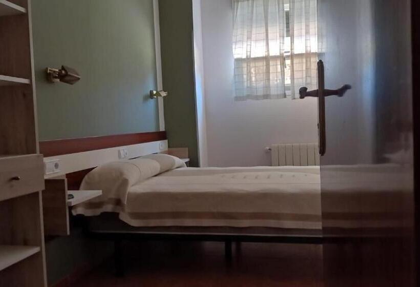 Alojamiento Numancia Pensión