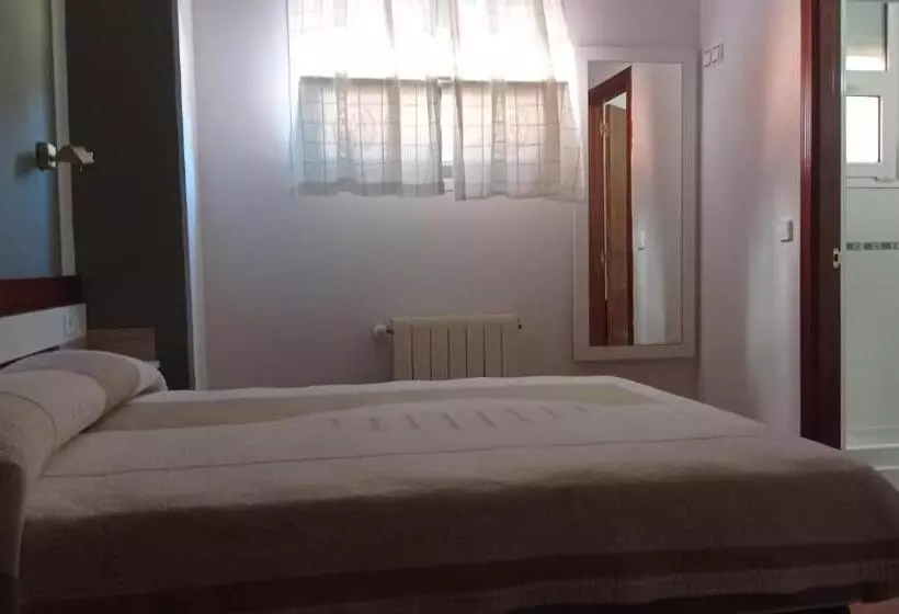 Alojamiento Numancia Pensión