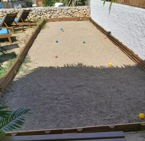 Aamiaismajoitus (B&B) La Villa De Fleury