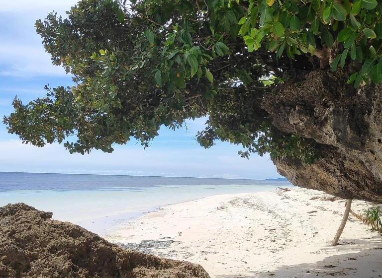 Cabagnow Seaside Resort