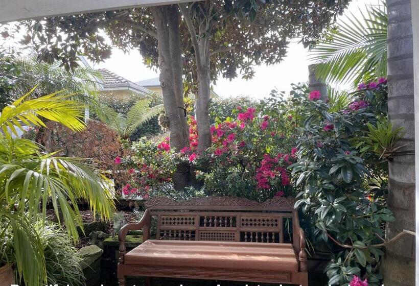 پانسیون Bayview Studio