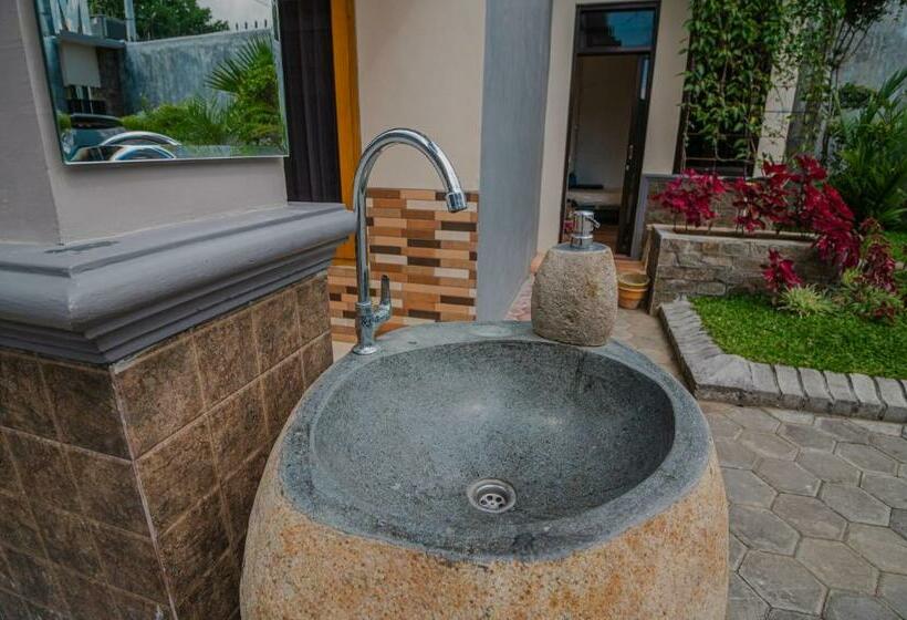 Panzió Citarum Homestay Syariah By Innapps