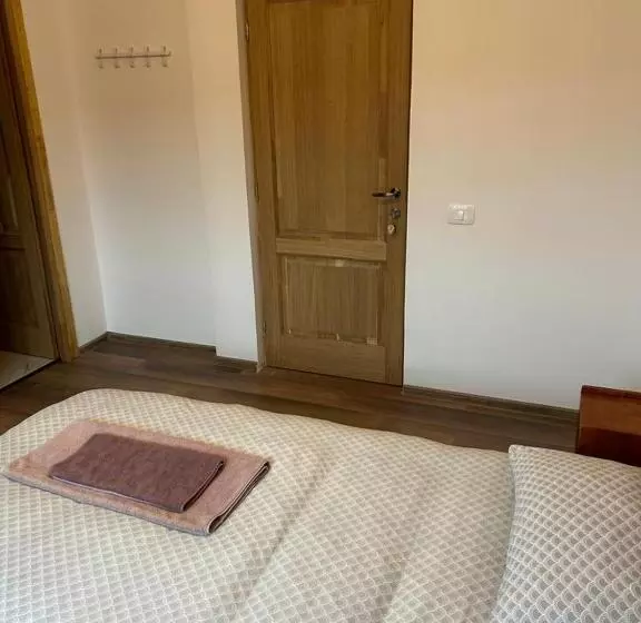 Majatalo Giulia Home