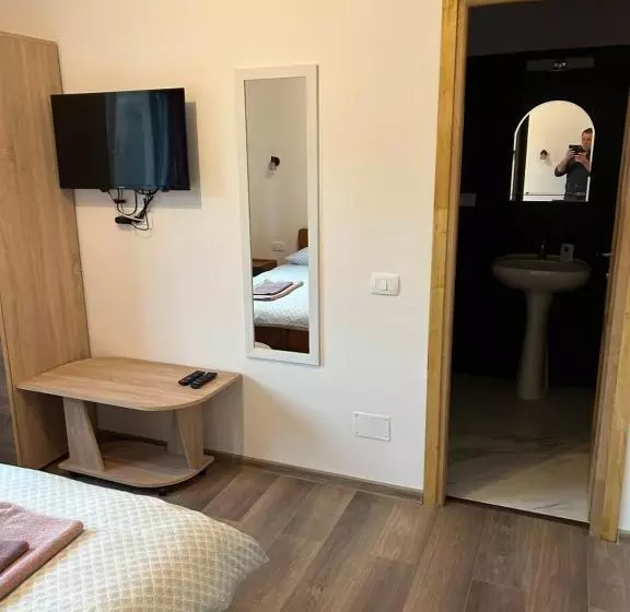 Majatalo Giulia Home