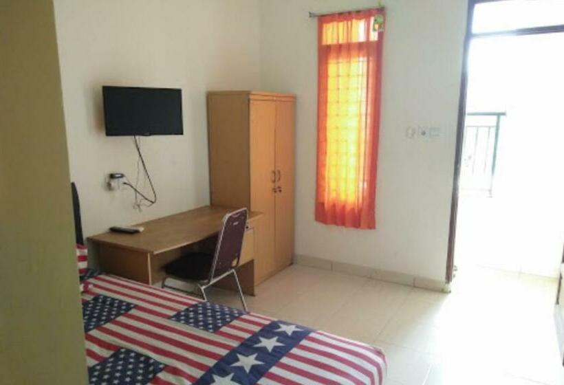 بنسيون Nidira Guest House