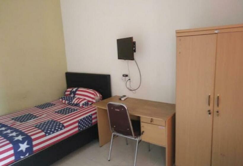 بنسيون Nidira Guest House