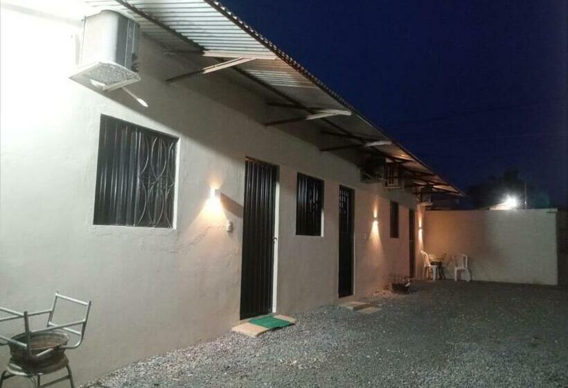 Pansiyon Quarto Suíte Independente Da Casa Com Garagem