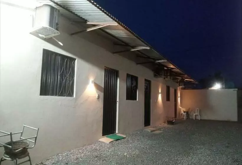 ペンション Quarto Suíte Independente Da Casa Com Garagem