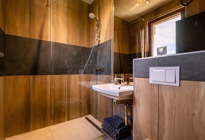 Urbio Private Suites