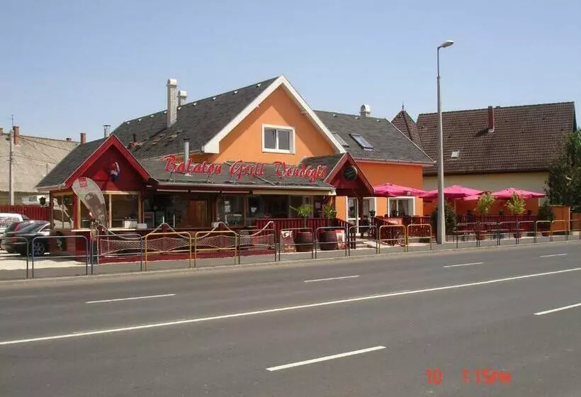 ユースホステル Balaton Grill Szállás Siófok