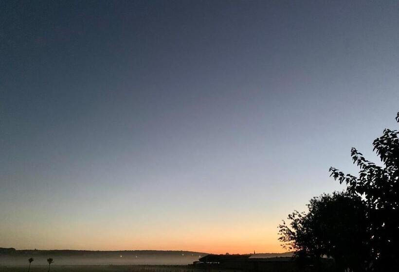 مبيت وإفطار La Gouronerie