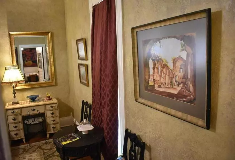 Aamiaismajoitus (B&B) The Gallery House Boutique