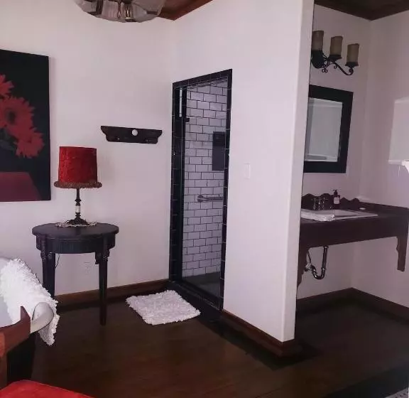 Aamiaismajoitus (B&B) The Gallery House Boutique