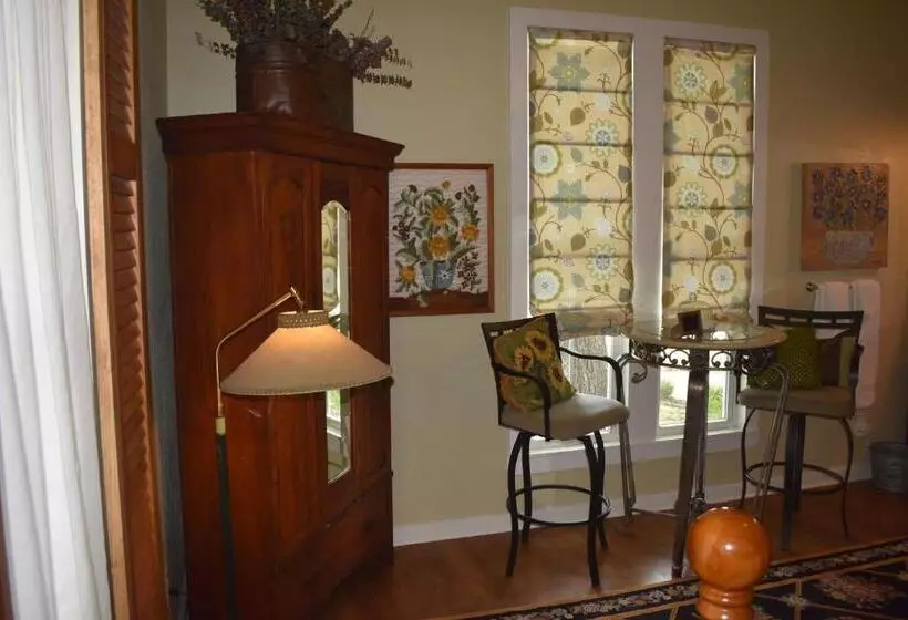 Aamiaismajoitus (B&B) The Gallery House Boutique