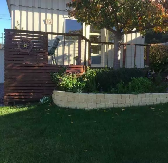 Aamiaismajoitus (B&B) Wheel House Studio