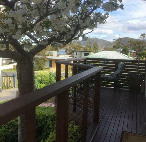 ベッドアンドブレックファースト Wheel House Studio