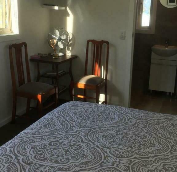 ベッドアンドブレックファースト Wheel House Studio