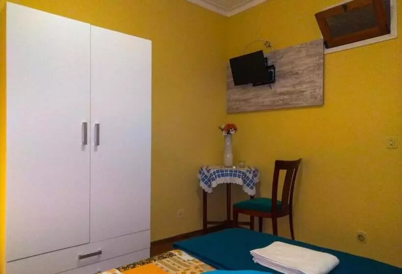 پانسیون Friends In Braga   Charming Bedrooms In The Historic Center