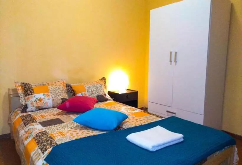 پانسیون Friends In Braga   Charming Bedrooms In The Historic Center