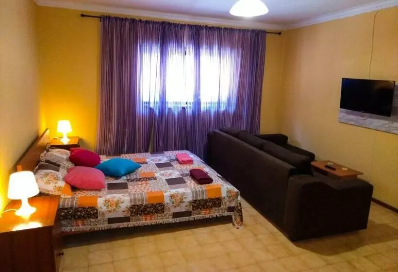 پانسیون Friends In Braga   Charming Bedrooms In The Historic Center