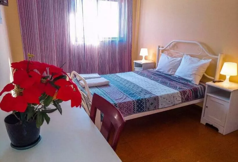 پانسیون Friends In Braga   Charming Bedrooms In The Historic Center