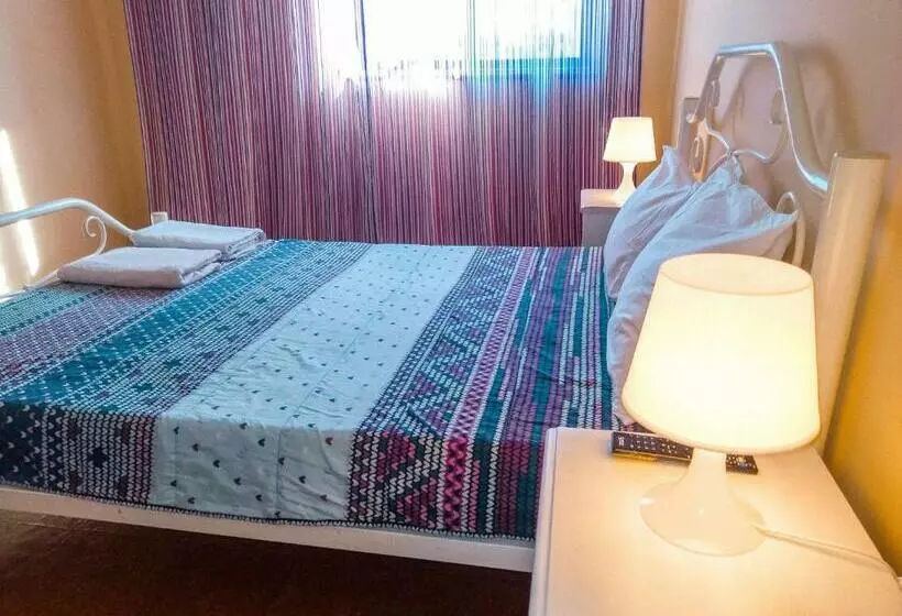 پانسیون Friends In Braga   Charming Bedrooms In The Historic Center